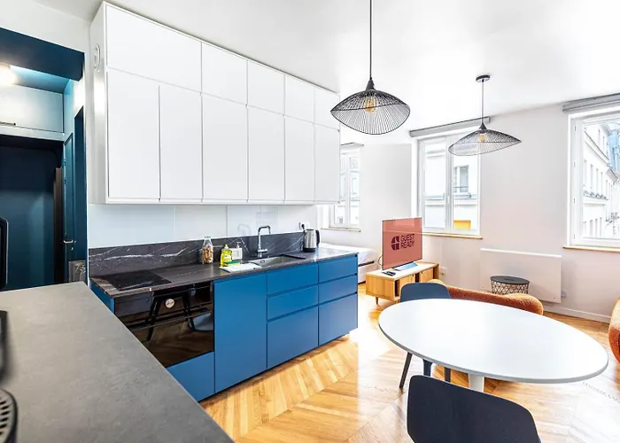 Apartament Guestready - Tastefully Decorated For 2 Paryż